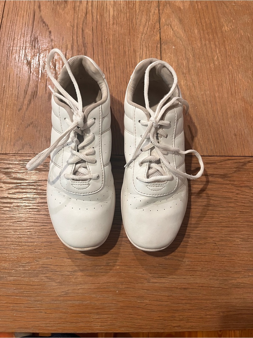 Women’s White Leather Cheer Shoes